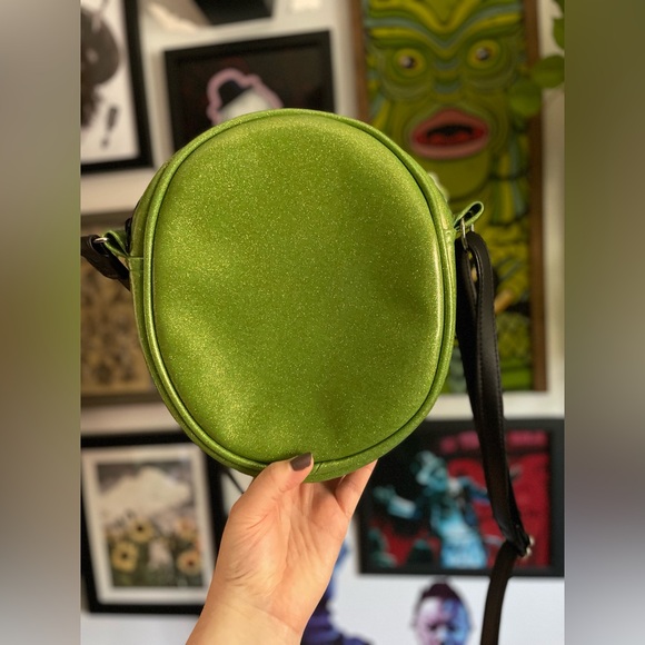 Love pain and stitches original creature from the black lagoon bag - Picture 5 of 5